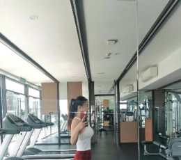 住家式双飞小姐妹